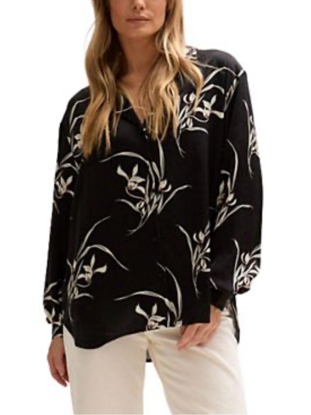 Black Blouse with Cream Floral Print and Button Cuff NWT PTP 22’ L 30’